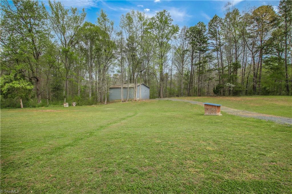 3996 Dunbar Bridge Road Asheboro, NC 27205 - Photo 7 of 41 Gallery Image 7