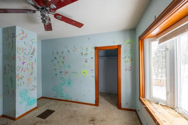 $147,900 | 49 2nd Street Northwest, Kent City, MI 49330