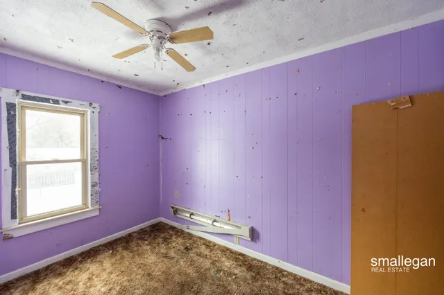 $147,900 | 49 2nd Street Northwest, Kent City, MI 49330