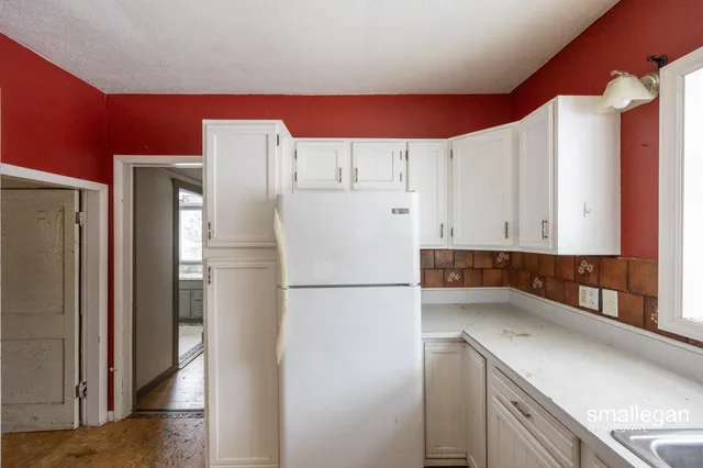 $147,900 | 49 2nd Street Northwest, Kent City, MI 49330