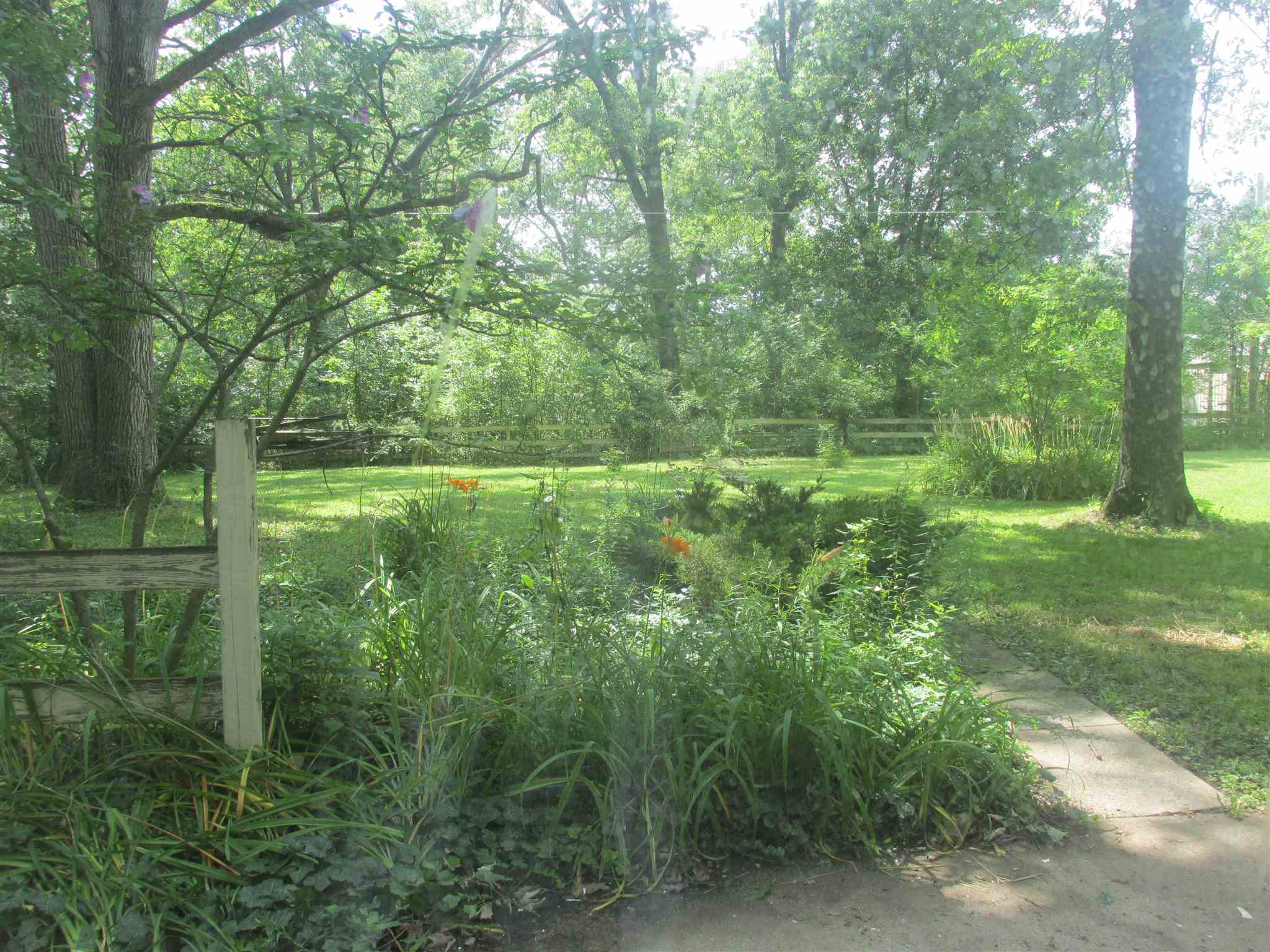 11010 Marion Center Road Fort Wayne, IN 46816 - Photo 2 of 18