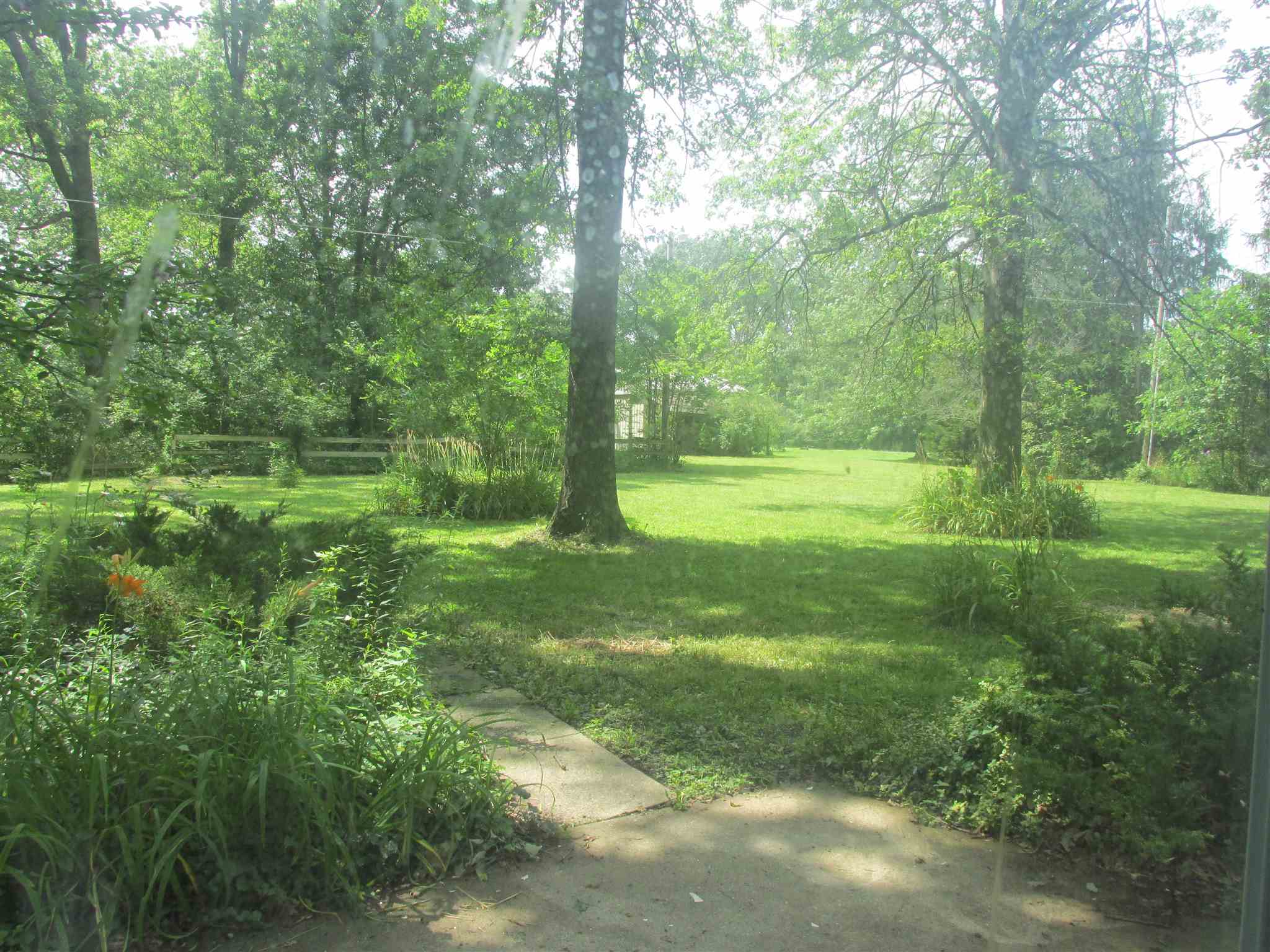 11010 Marion Center Road Fort Wayne, IN 46816 - Photo 3 of 18
