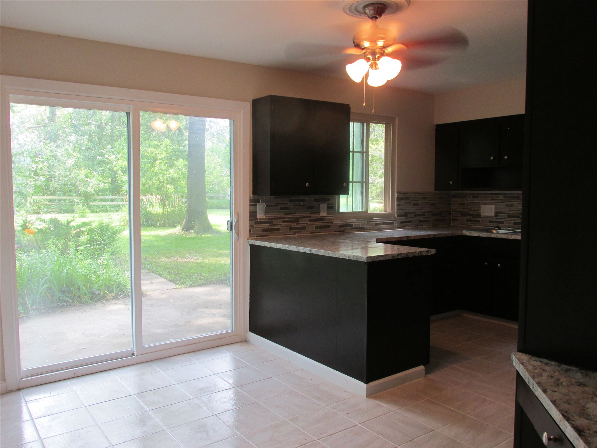 11010 Marion Center Road Fort Wayne, IN 46816 - Photo 8 of 18
