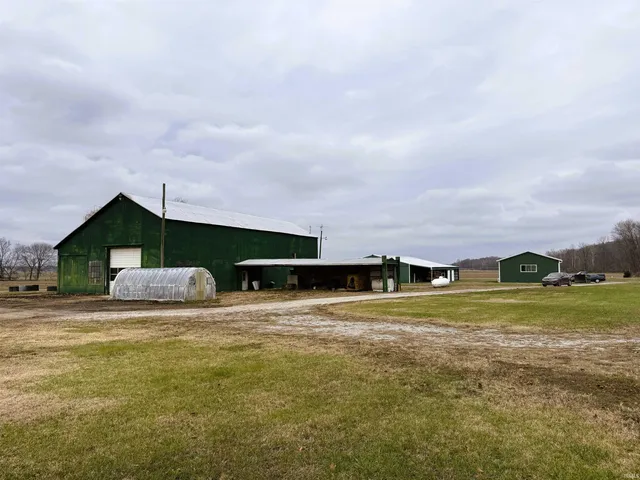 $299,900 | 1823 Highway 68, New Harmony, IN 47631