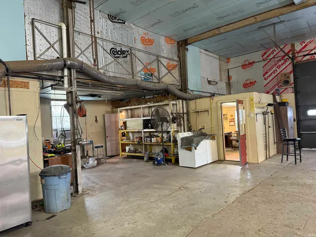 $299,900 | 1823 Highway 68, New Harmony, IN 47631