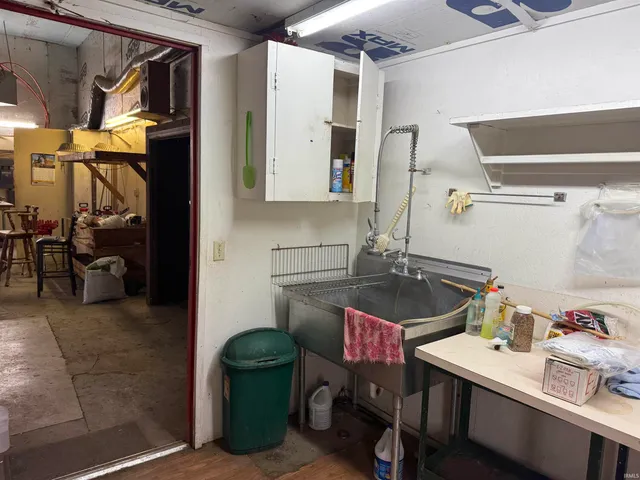 $299,900 | 1823 Highway 68, New Harmony, IN 47631