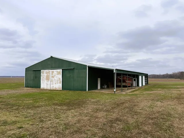 $299,900 | 1823 Highway 68, New Harmony, IN 47631