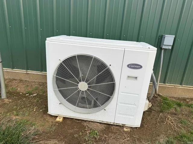 $299,900 | 1823 Highway 68, New Harmony, IN 47631