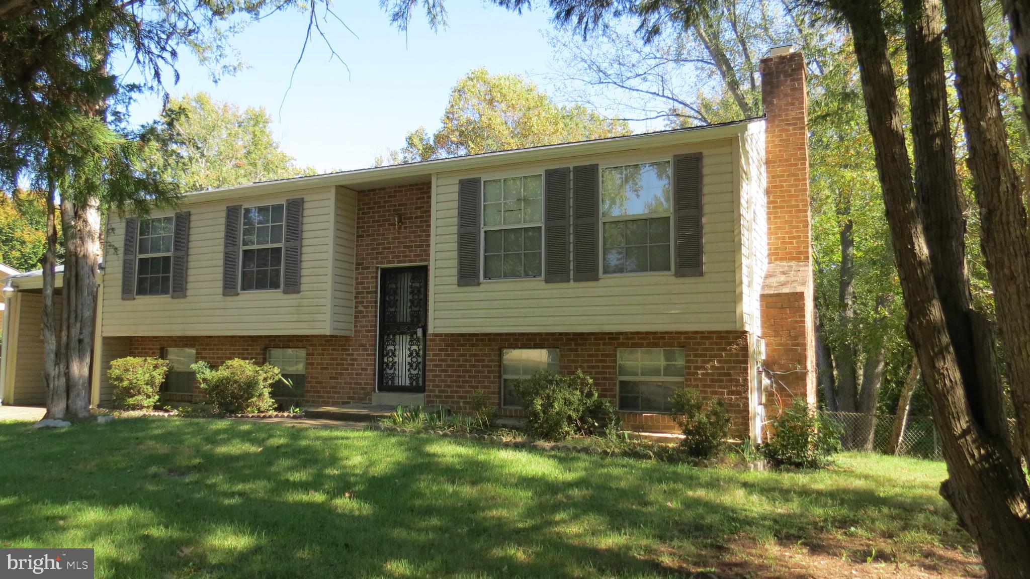 9104 Ridge Drive Fort Washington, MD 20744 - Photo 2 of 5