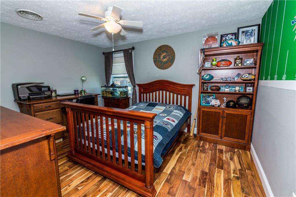 406 Nike Road Coraopolis, PA 15108 - Photo 15 of 25 Gallery Image 15