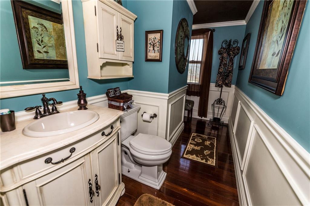 406 Nike Road Coraopolis, PA 15108 - Photo 19 of 25 Gallery Image 19