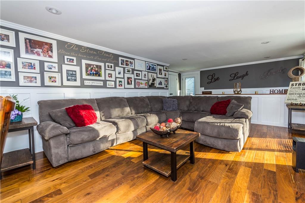 406 Nike Road Coraopolis, PA 15108 - Photo 9 of 25 Gallery Image 9