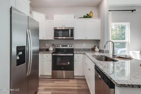 $1,825 | 12258 Frazier Lane, Gulfport, MS 39503