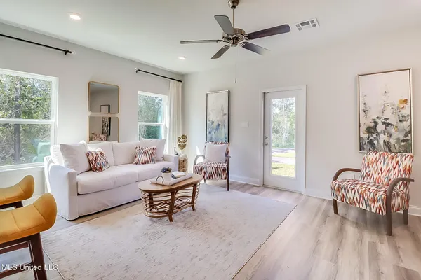 $1,825 | 12258 Frazier Lane, Gulfport, MS 39503