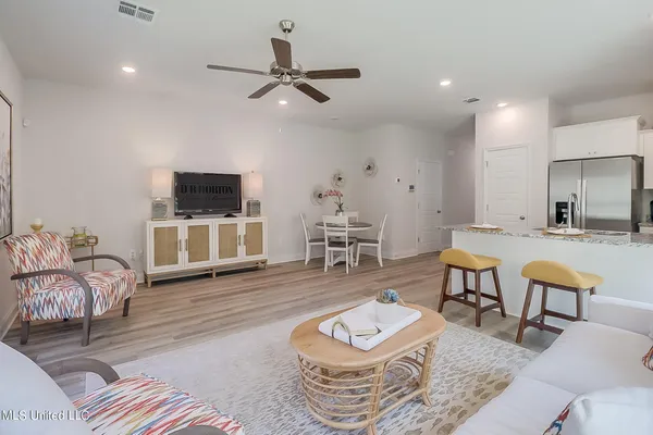 $1,825 | 12258 Frazier Lane, Gulfport, MS 39503