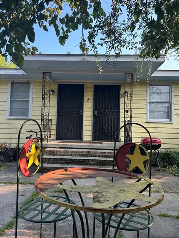 $1,200 | 1724 North Derbigny Street, New Orleans, LA 70116