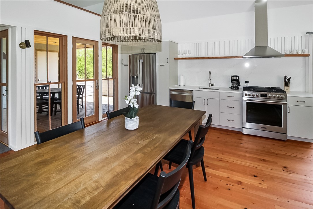 10 Wyndham Hill Road, Unit ADU Middletown, RI 02842 - Photo 6 of 21 Kitchen & Dining Area