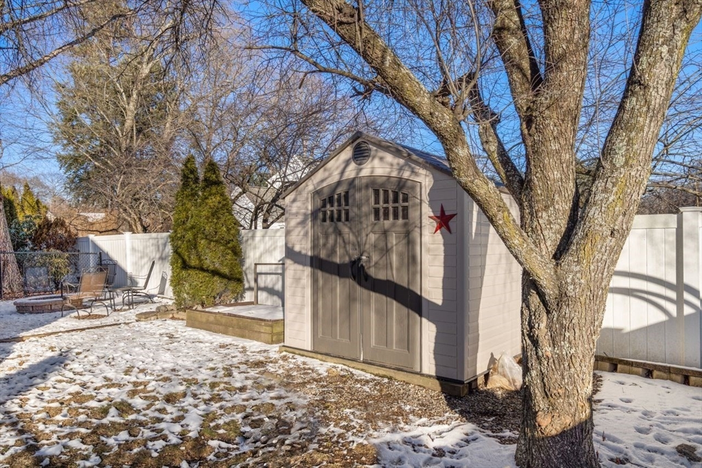 535 Lake Avenue Worcester, MA 01604 - Photo 32 of 38 Gallery Image 32