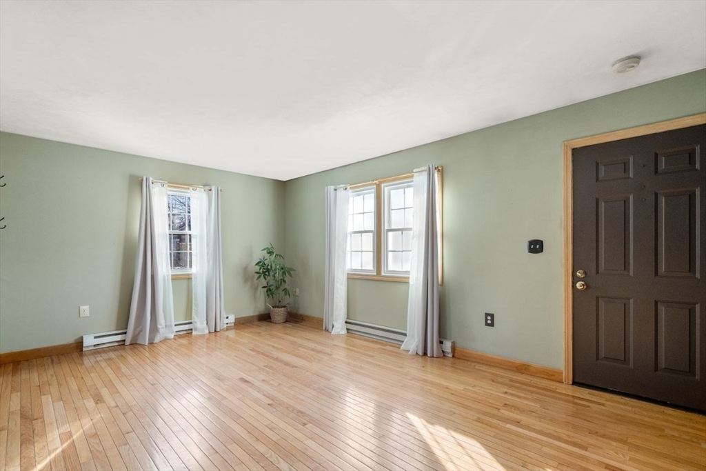 535 Lake Avenue Worcester, MA 01604 - Photo 4 of 38 Gallery Image 4