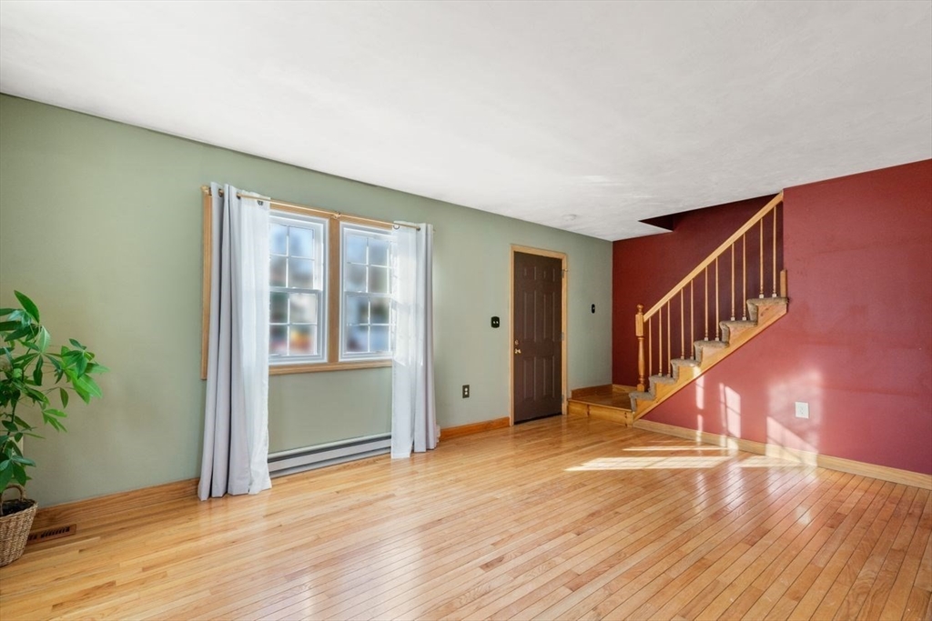 535 Lake Avenue Worcester, MA 01604 - Photo 8 of 38 Gallery Image 8
