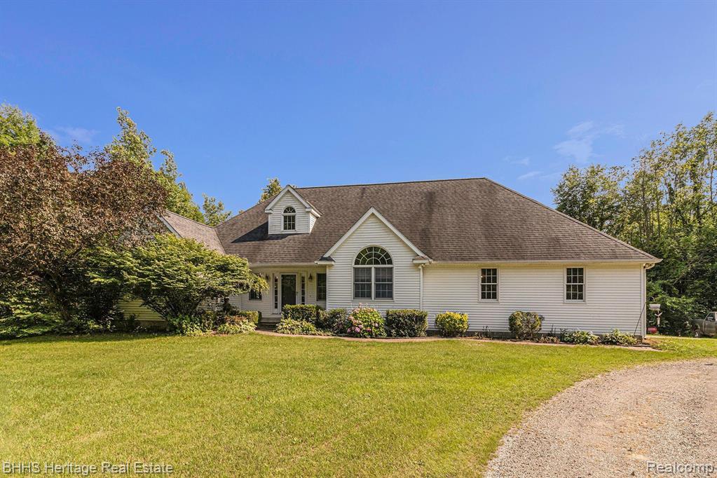 149 Keddle Road Howell, MI 48843 - Photo 3 of 39