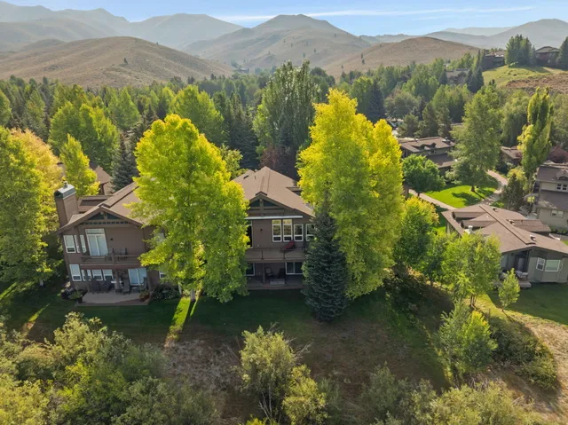 $2,595,000 | 4627 Arrowwood Condo Drive, Sun Valley, ID 83353