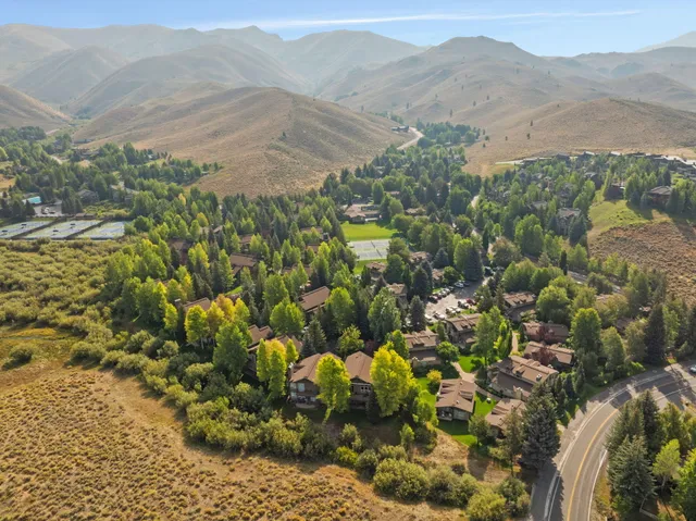$2,595,000 | 4627 Arrowwood Condo Drive, Sun Valley, ID 83353
