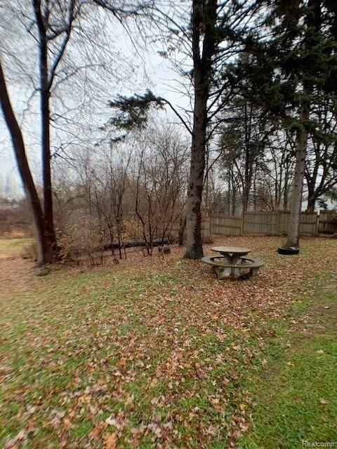 4601 Chicago Road Warren, MI 48092 - Photo 13 of 24