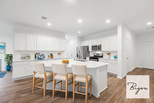 $2,899 | 6011 Bella Breeze Drive, Katy, TX 77493