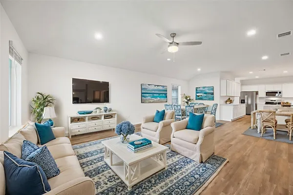 $2,899 | 6011 Bella Breeze Drive, Katy, TX 77493