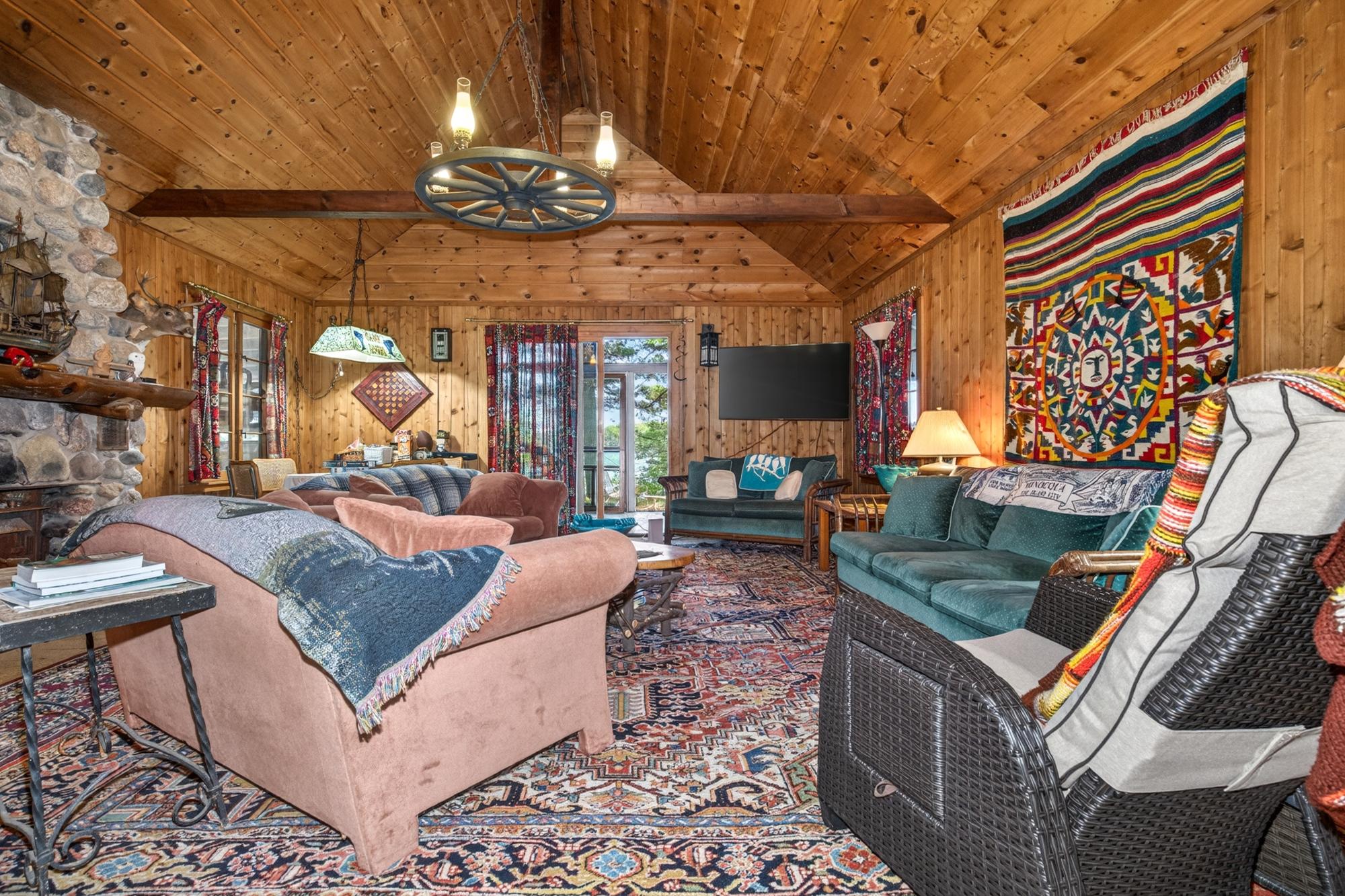 8400 Big Ripley Island Minocqua, WI 54548 - Photo 17 of 41 Gallery Image 17