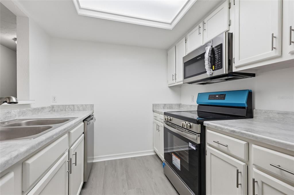 852 Southwest 58 Terrace Gainesville, FL 32607 - Photo 8 of 21