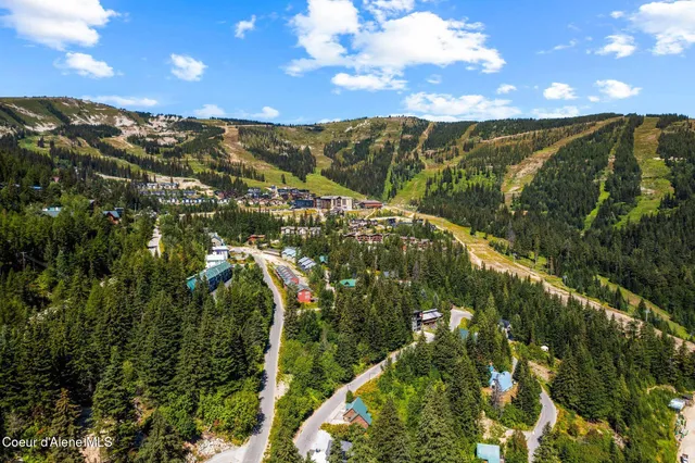 $875,000 | 87 Cornice Court, Unit 204, Sandpoint, ID 83864