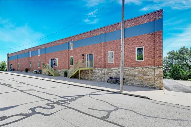 $785,000 | 1605 Jefferson Street, Kansas City, MO 64108