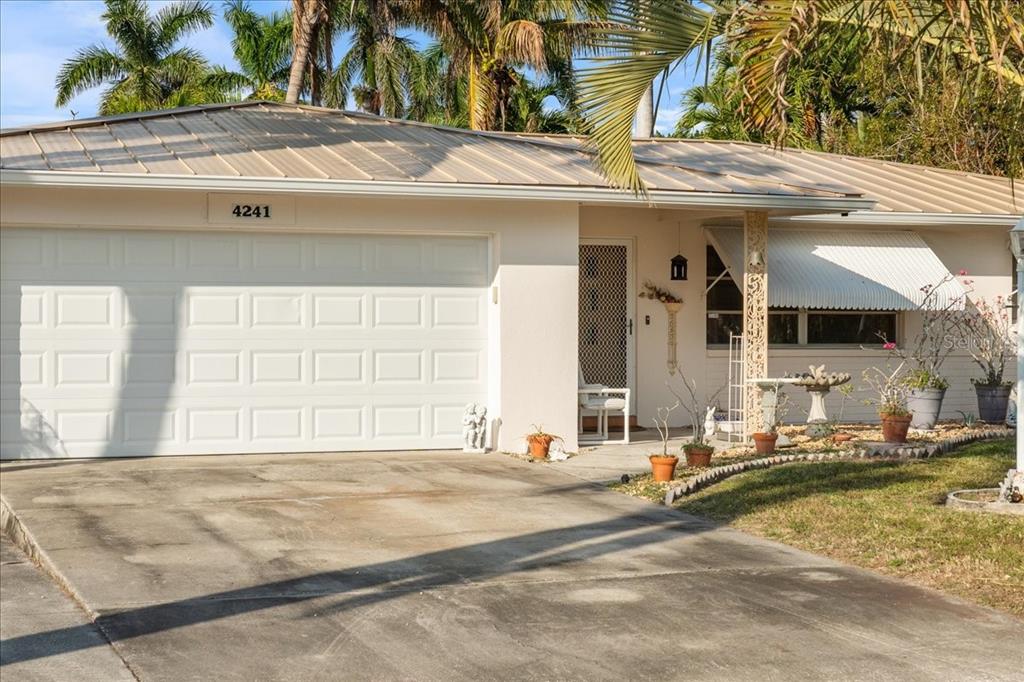 4241 Riverview Road Fort Myers, FL 33905 - Photo 1 of 22 Gallery Image 1
