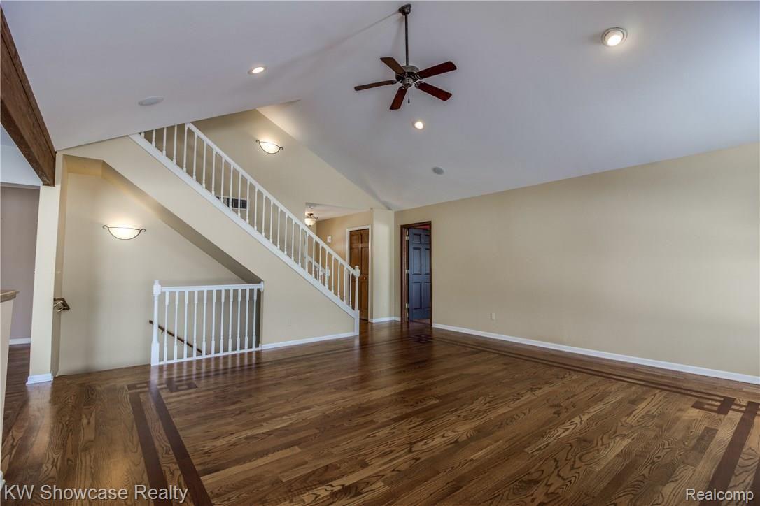 4664 Holly Lake Road Lapeer, MI 48446 - Photo 11 of 59 Interiors (9 of 40).jpg