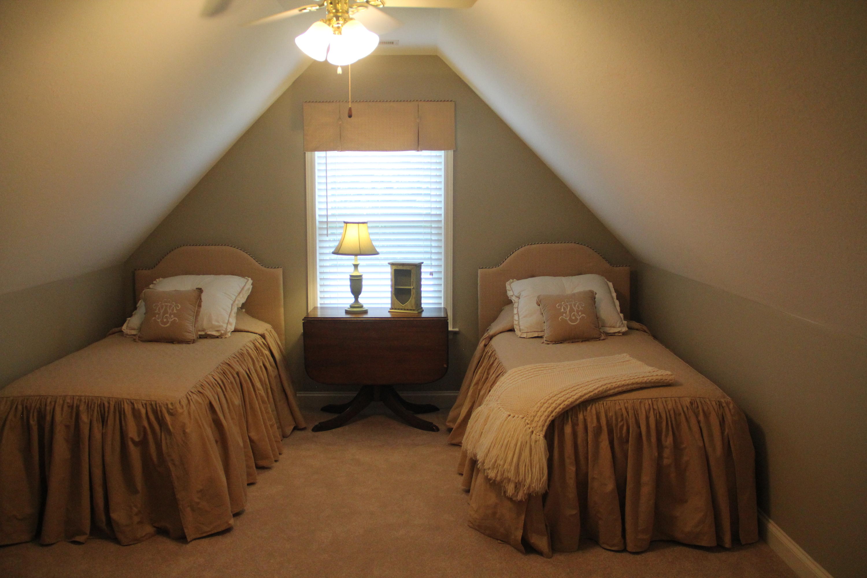 6559 Fairview Road Hixson, TN 37343 - Photo 24 of 36 Upstairs Bonus Room