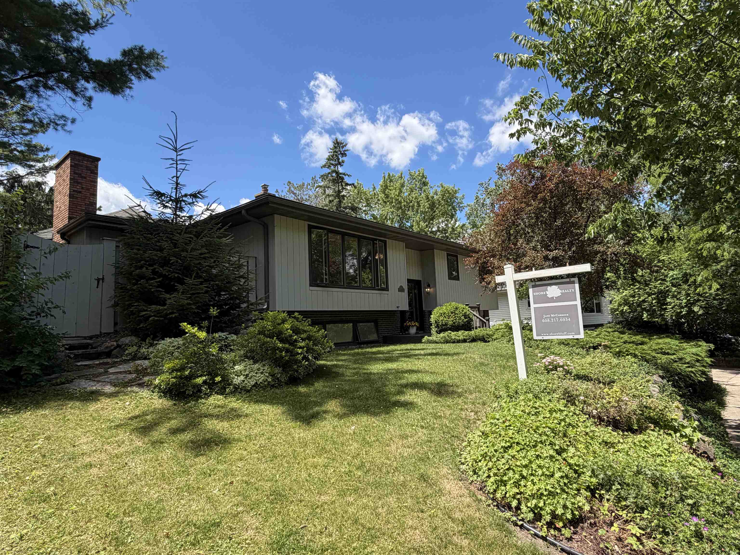 1308 Shirley Street Middleton, WI 53562 - Photo 18 of 41