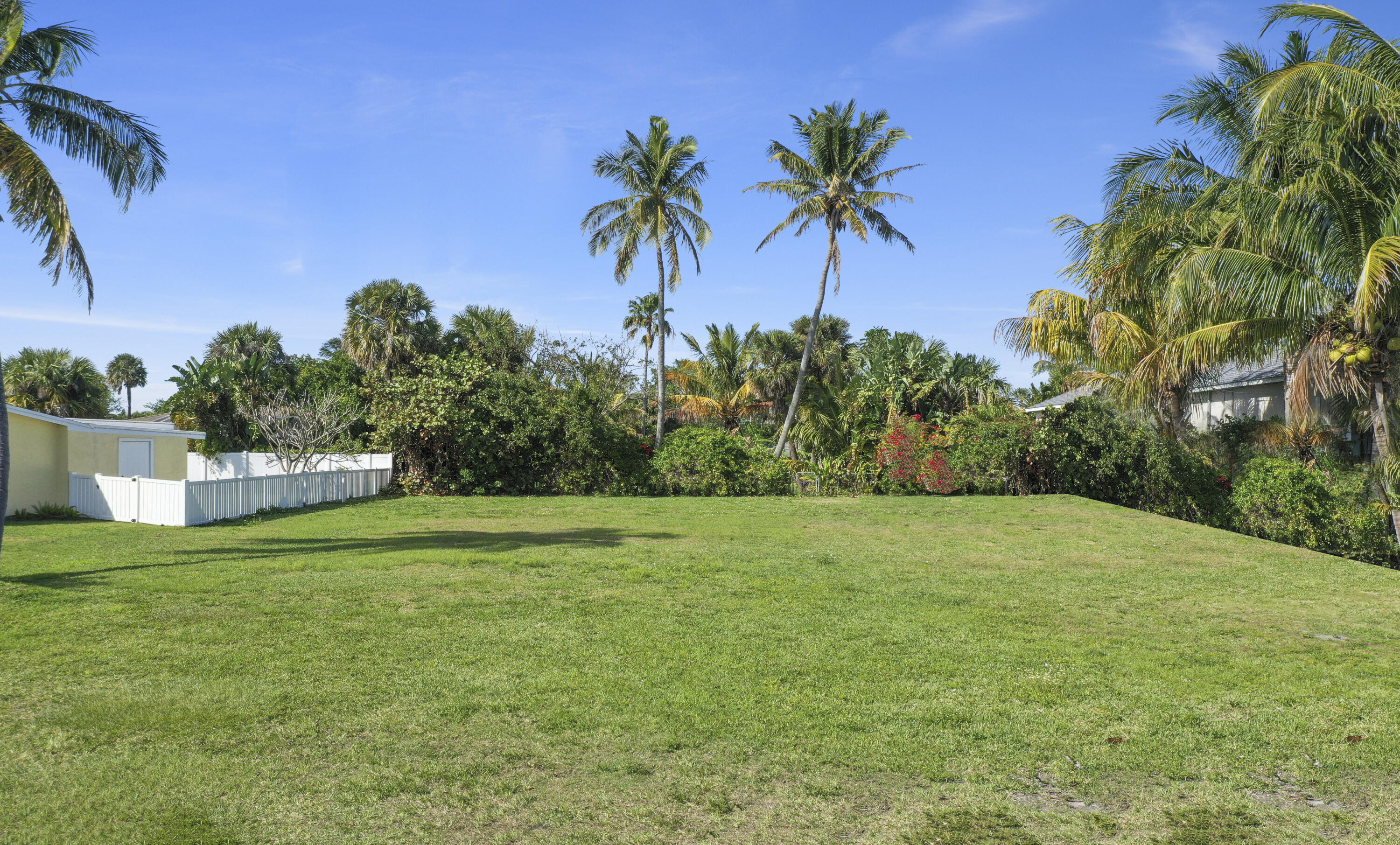 1610 Frances Avenue Fort Pierce, FL 34949 - Photo 6 of 8 Photo Mar 11 2024, 4 16 29 PM