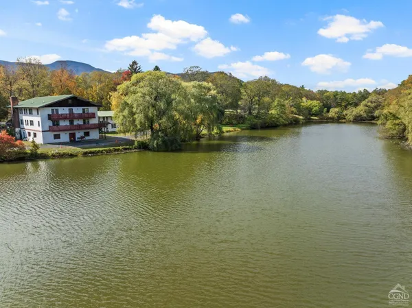 $2,695,000 | 866-872 Mountain Avenue, Purling, NY 12470