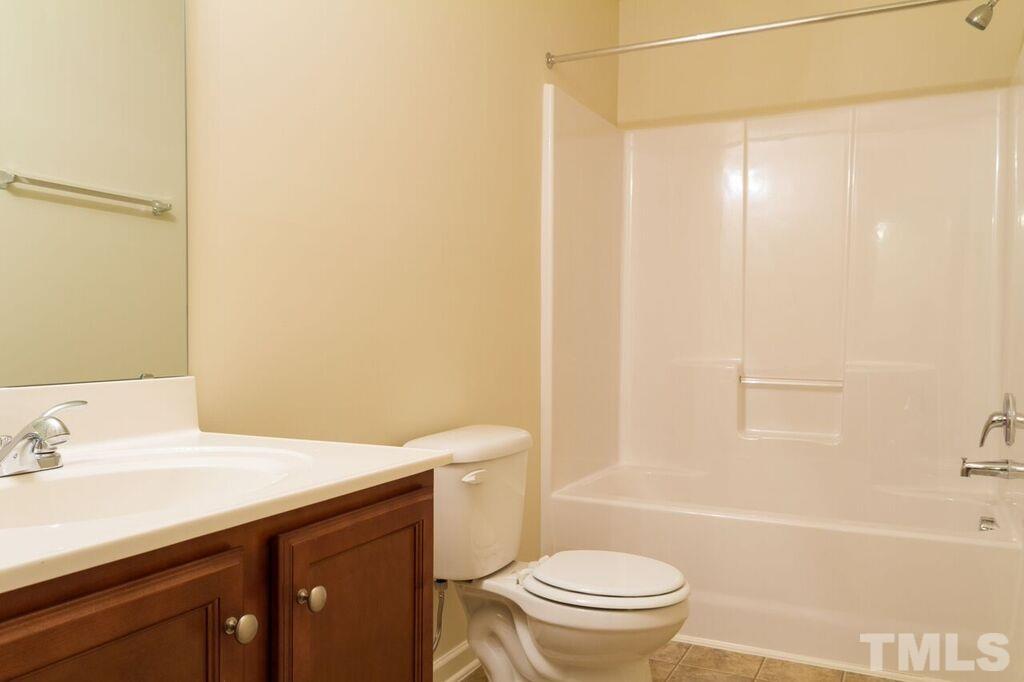 704 Friendly Road Dunn, NC 28334 - Photo 5 of 7 Gallery Image 5