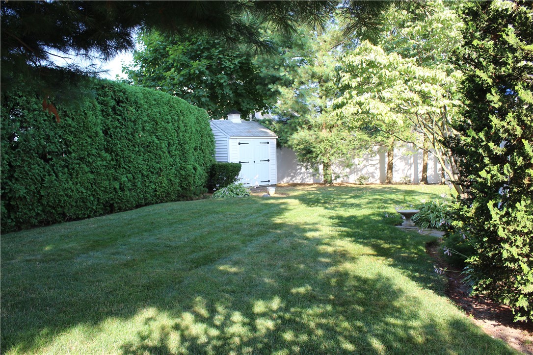 15 Fairfield Road Cranston, RI 02910 - Photo 29 of 38 Gallery Image 29