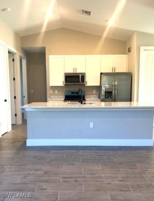 712 Dade Street, Unit 2 Immokalee, FL 34142 - Photo 2 of 5 a view of counter top