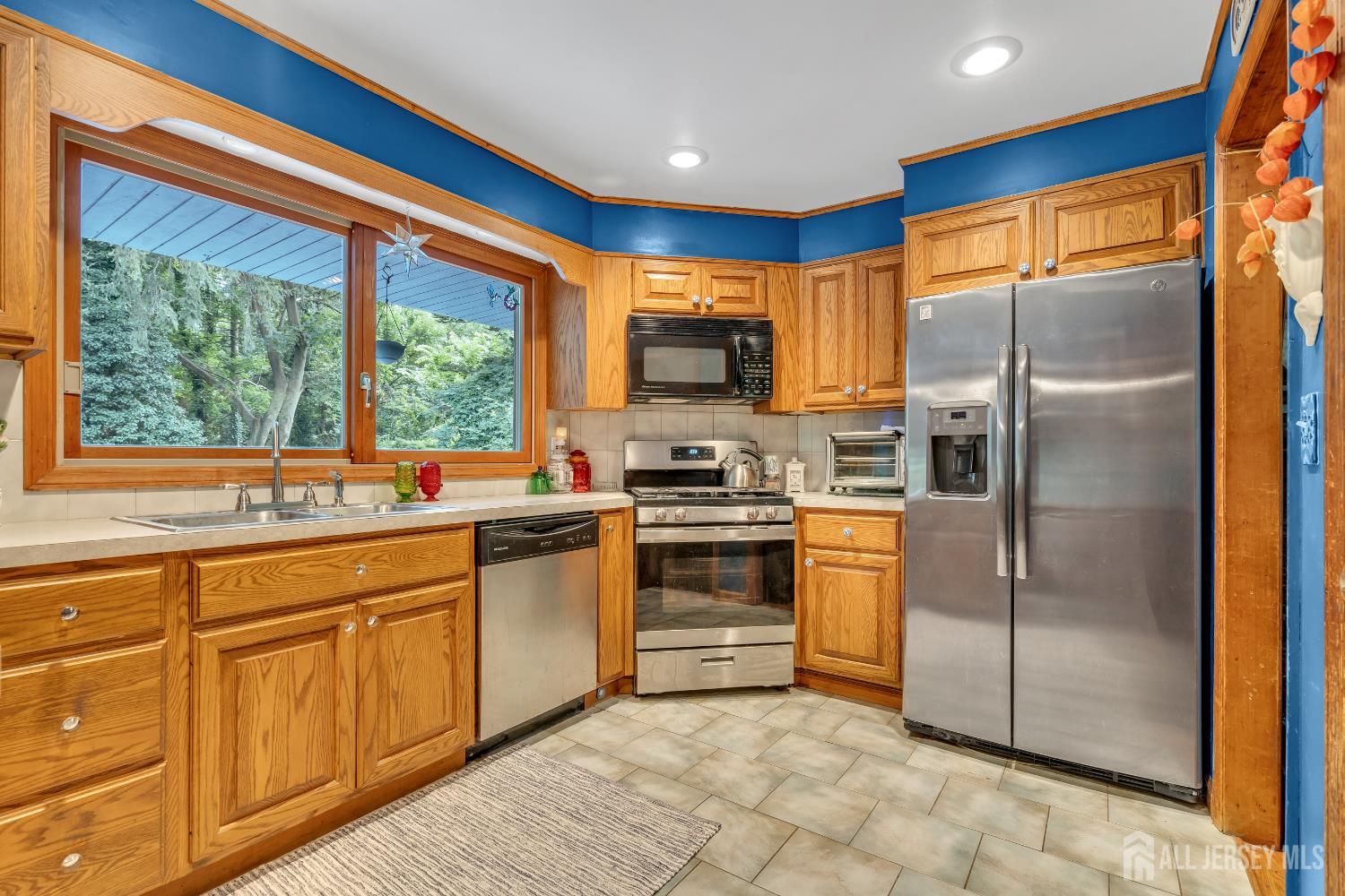 169 Milltown Road East Brunswick, NJ 08816 - Photo 15 of 42 Gallery Image 15