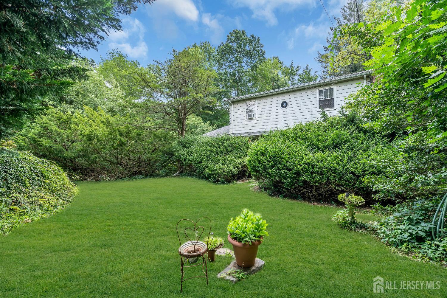 169 Milltown Road East Brunswick, NJ 08816 - Photo 4 of 42 Gallery Image 4