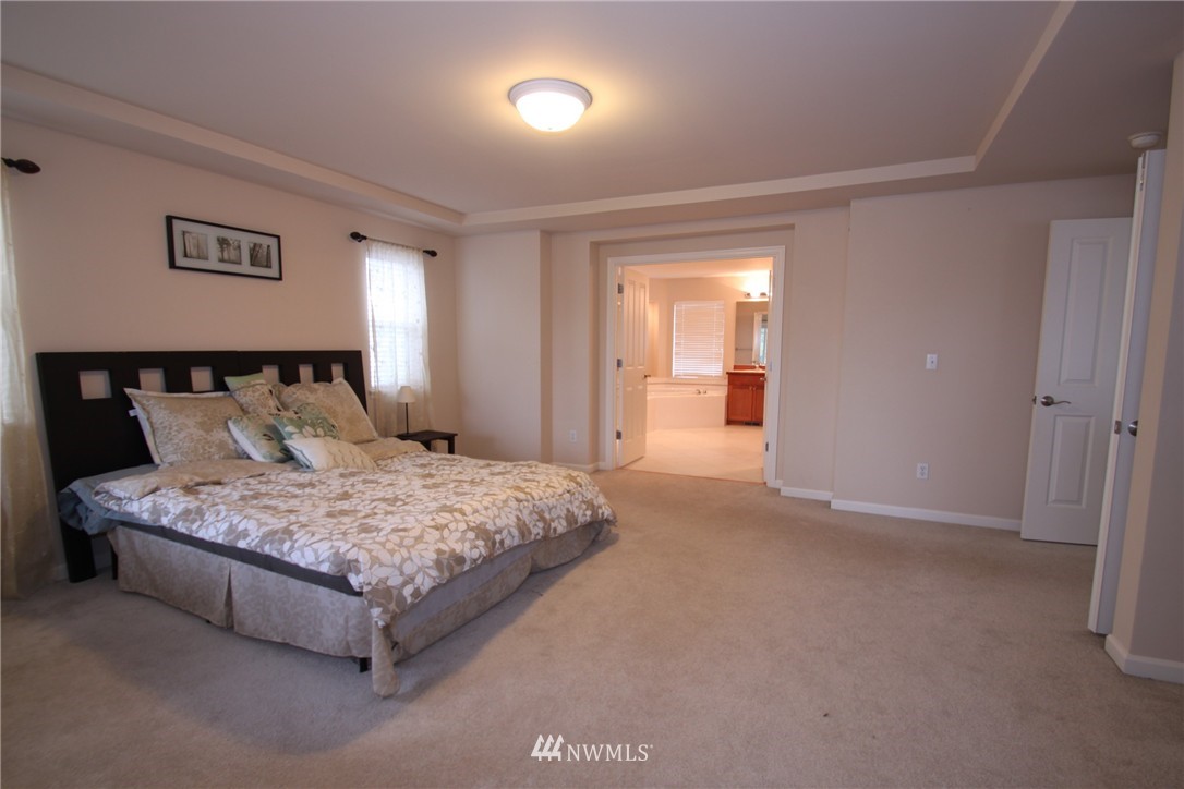 1921 Northeast 34th Place Renton, WA 98056 - Photo 13 of 22 Gallery Image 13