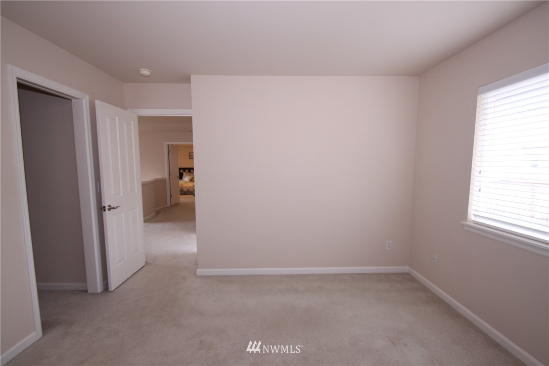 1921 Northeast 34th Place Renton, WA 98056 - Photo 19 of 22 Gallery Image 19