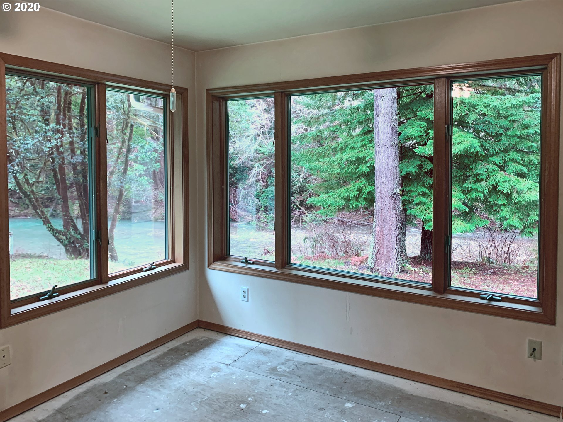 1040 Winchuck River Road Brookings, OR 97415 - Photo 15 of 32