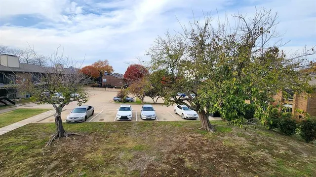 $1,350 | 4456 Chaha Road, Unit 205, Garland, TX 75043