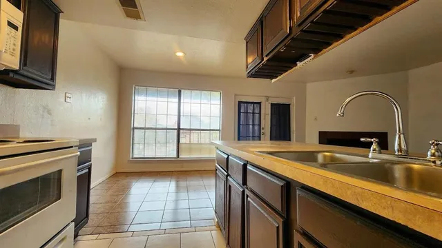 $1,350 | 4456 Chaha Road, Unit 205, Garland, TX 75043